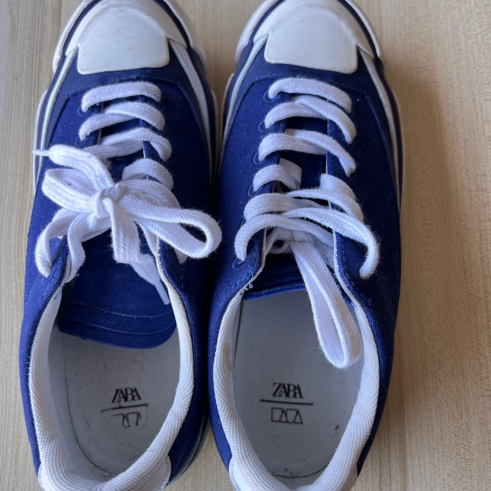 Zara Sneakers